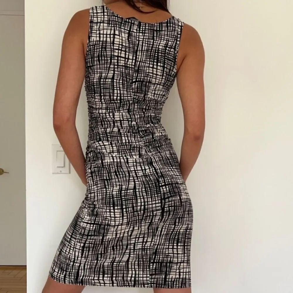 BRAND NEW SLEEVELESS METALLIC BLACK/SILVER WOMEN"S DRESS
